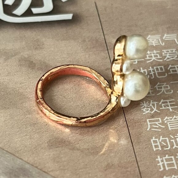 One-of-a-kind Adjustable Pearl Nail Ring - Picture 7 of 10